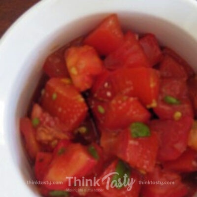 simple tomato basil bruschetta