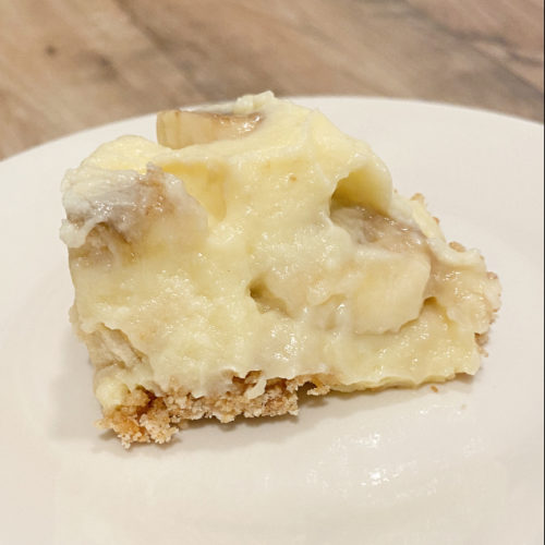 banana cream pie slice