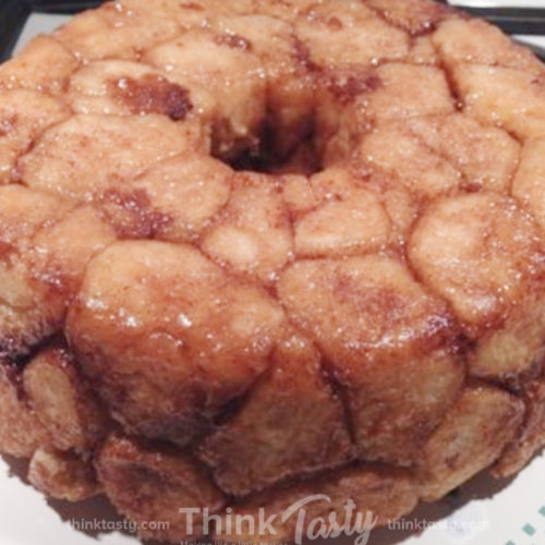 cinnamon sugar coated pull apart bread